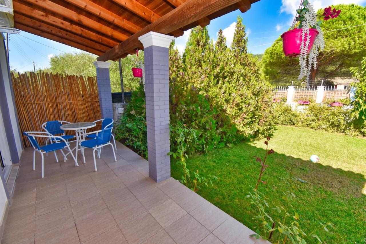 Ninas Cottage Linia Bagian luar foto