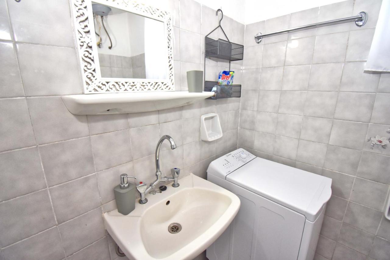 Ninas Cottage Linia Bagian luar foto